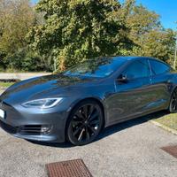 TESLA MODEL S DUAL MOTOR