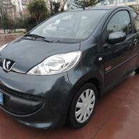 Peugeot 107 1.0 Sweet years
