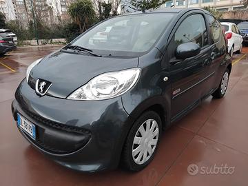 Peugeot 107 1.0 Sweet years