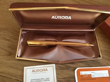 Penna a sfera  Aurora placcata oro