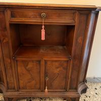 Armadietto in legno