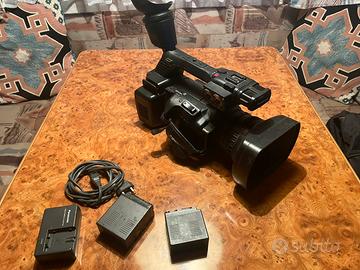 Videocamera professionale Panasonic AVCCAM
