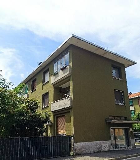 Immobile in asta di 61 m² con 2 locali a Monza