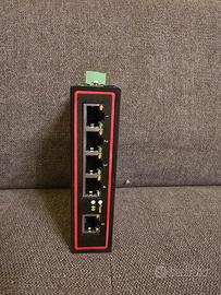 Switch industriale DIEWU 5 porte Ethernet – 5–58V 