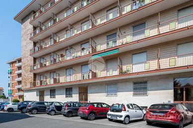 2 LOCALI A NICHELINO