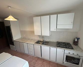 Cucina completa lineare bianca + elettrodomestici