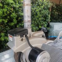 per chi e interessato ho ruotino 12v e spec