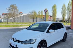 Volkswagen Golf 7.5 GTD 2.0 TDI DSG 5p.