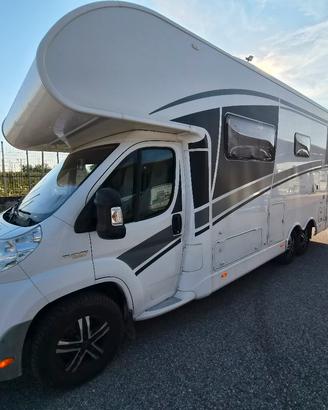 Camper mansardato
