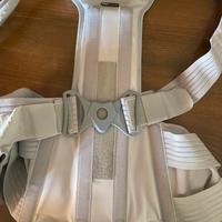 Busto ortopedico con spallacci