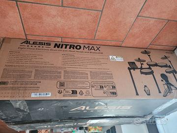 Batteria Elettronica Alesis Nitro Max + Accessori