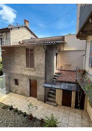 Rustico abitabile su 2 livelli