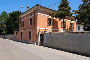 Casa indipendente primi novecento casteldidone