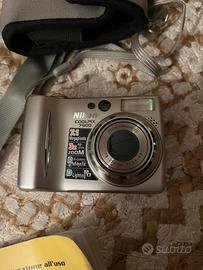 Nikon Coolpix 7900