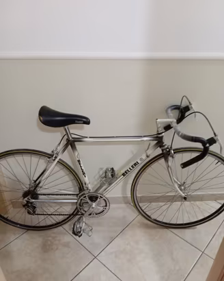 Bici d’epoca Belleri con cambio Campagnolo Record