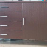 n. 2 mobili in wengè (madia + base)