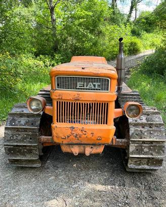 Trattore Cingolato Fiat 455 C Montagna con Aratro