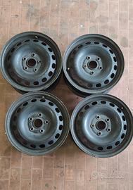 4 cerchi in acciaio R15 x Audi, VW, Skoda,Seat 