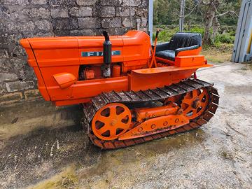 trattore cingolato fiat 355 montagna con attrezzi 