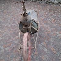 carriola irroratrice anni 60