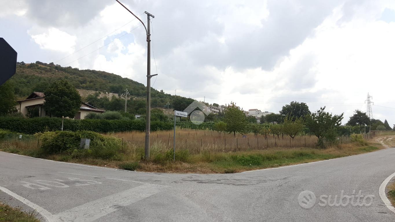 TER. RESIDENZIALE A GUALDO TADINO - Vista 4