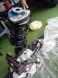 sospensione anteriore SX Mercedes classe b w246