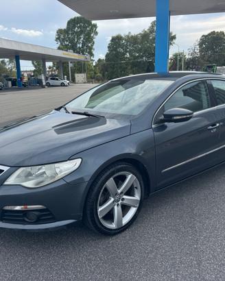 Volkswagen Passat 2.0 TDI DPF Highline