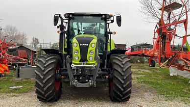Claas Arion 450