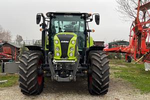 Claas Arion 450