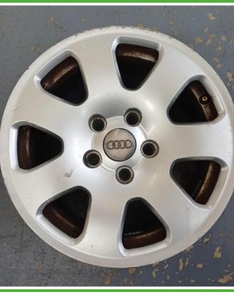 Cerchio Singolo in Lega Audi A4 8E5 Avant 15