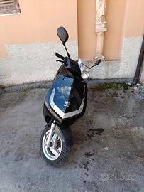 scooter  Peugeot vivacity