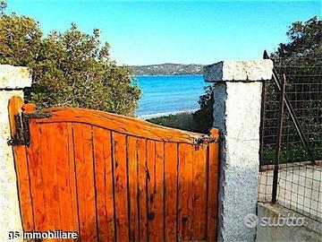 PORTO TAVERNA accesso privato spiaggia 8 posti