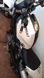 Ducati Monster 696