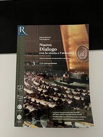 Libro scolastico di storia