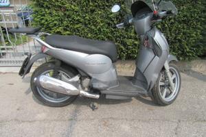 Aprilia Scarabeo 200