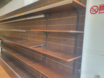 Scaffali per negozio 