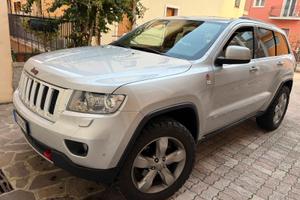 JEEP GRAND CHEROKEE OVERLAND SUMMIT 241 cv