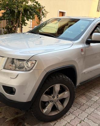 JEEP GRAND CHEROKEE OVERLAND SUMMIT 241 cv