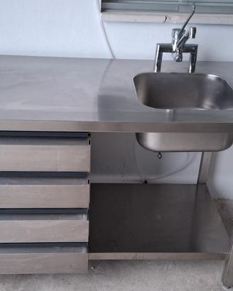 TAVOLO INOX CON CASSETTIERA E LAVABO