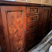 Credenza e vetrinetta fuciliera