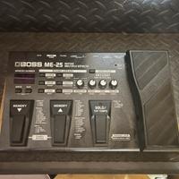 Boss ME-25 pedaliera multieffetti per chitarra