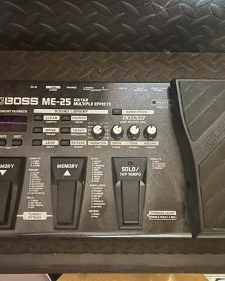 Boss ME-25 pedaliera multieffetti per chitarra