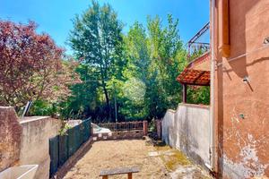 VILLA A SCHIERA A ROCCAGLORIOSA