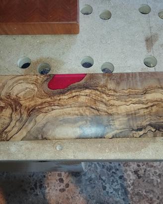 ReaIizzo cose di Legno massello SU C0MMlSSl0NE