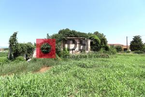 RUSTICO DA RISTRUTTURARE A VILLORBA RF. "UV69"