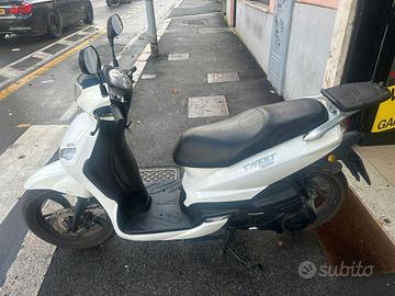 Peugeot Tweet 125 - 2023 euro 4 - PERMUTE
