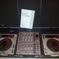 Pioneer 800 MKII + Pioneer DJM 700 + Flight Case
