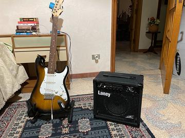 Chitarra seminuova mai usata