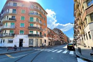 NEGOZIO A TORINO