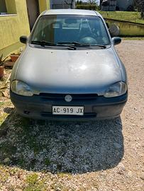 Opel corsa 1200 benzina unico proprietario